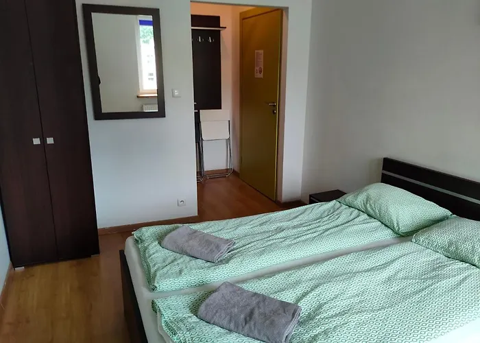Lux Hostel - z prywatnymi łazienkami Gdynia